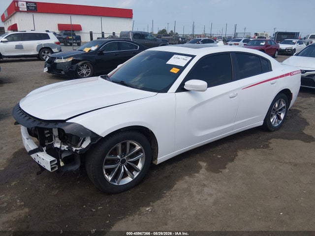 2016 Dodge Charger Sxt მანქანა იყიდება აუქციონზე, vin: 2C3CDXHGXGH350936, აუქციონის ნომერი: 45967366
