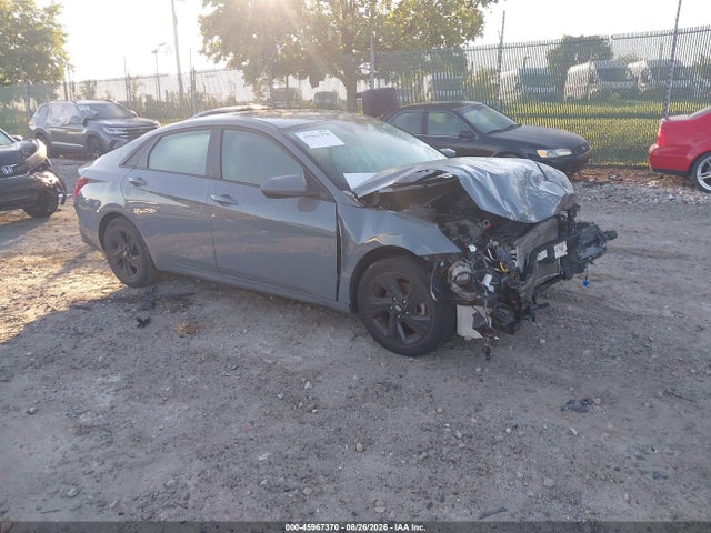 2021 Hyundai Elantra Sel მანქანა იყიდება აუქციონზე, vin: KMHLM4AG5MU065277, აუქციონის ნომერი: 45967370