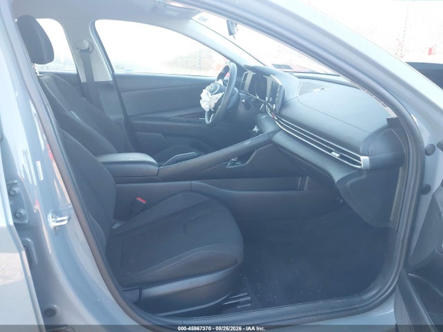 2021 Hyundai Elantra Sel მანქანა იყიდება აუქციონზე, vin: KMHLM4AG5MU065277, აუქციონის ნომერი: 45967370