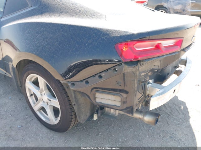 45967420 :رقم المزاد ، 1G1FB1RX7J0173213 vin ، 2018 Chevrolet Camaro 1lt مزاد بيع