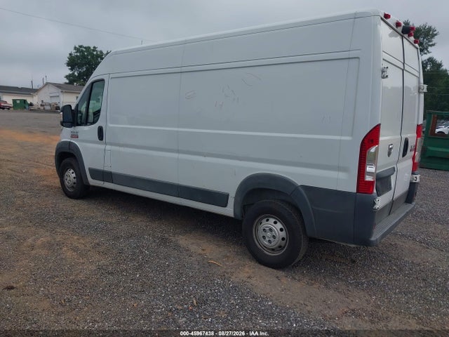 45967438 :رقم المزاد ، 3C6TRVDG8FE514094 vin ، 2015 Ram Promaster 2500 High Roof مزاد بيع
