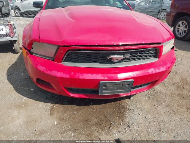 45967440 :رقم المزاد ، 1ZVBP8AN3A5127954 vin ، 2010 Ford Mustang V6 مزاد بيع