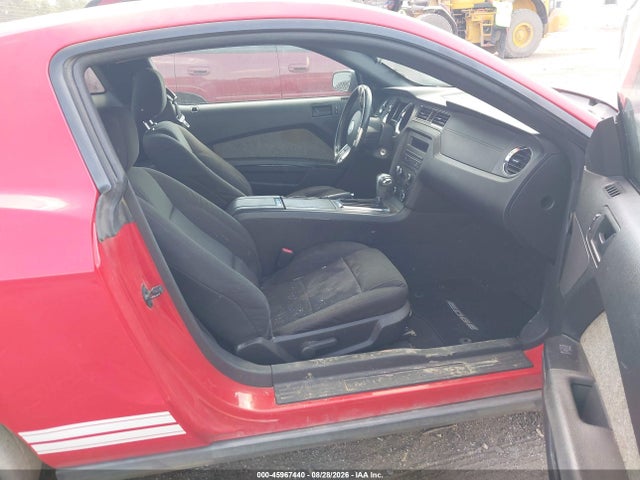 45967440 :رقم المزاد ، 1ZVBP8AN3A5127954 vin ، 2010 Ford Mustang V6 مزاد بيع