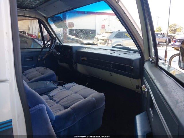 Продажа на аукционе авто 1985 Chevrolet Suburban K2, vin: 1GCGK26M8FF128670, номер лота: 45967442