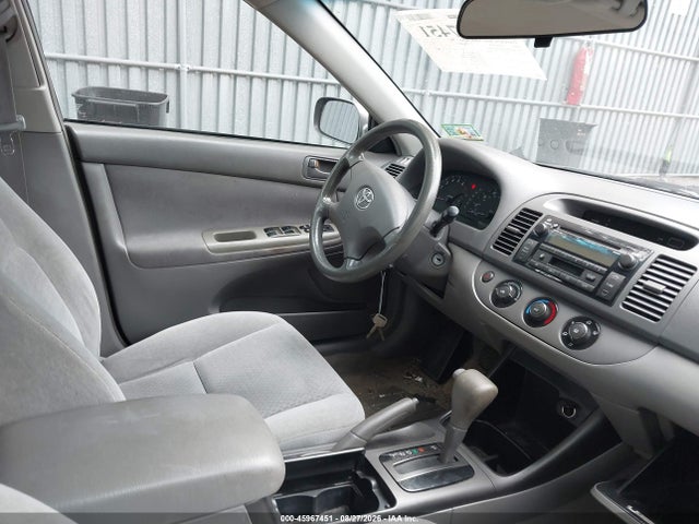 45967451 :رقم المزاد ، 4T1BE32K94U877896 vin ، 2004 Toyota Camry Le/xle/se مزاد بيع
