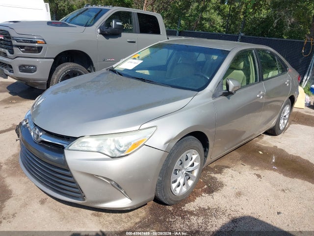 45967469 :رقم المزاد ، 4T4BF1FK9GR537301 vin ، 2016 Toyota Camry Le مزاد بيع