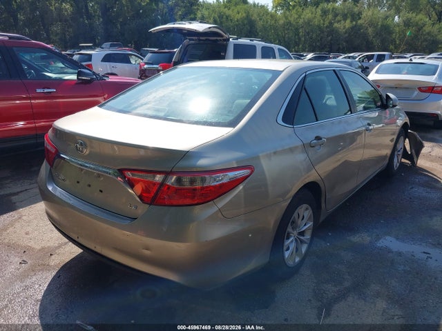 45967469 :رقم المزاد ، 4T4BF1FK9GR537301 vin ، 2016 Toyota Camry Le مزاد بيع
