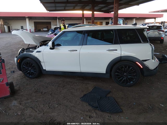 Mini Clubman Cooper 2016 WMWLN5C56G2B28180 Image 15