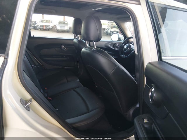 Mini Clubman Cooper 2016 WMWLN5C56G2B28180 Image 8