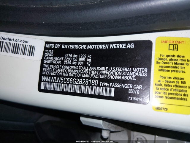 Mini Clubman Cooper 2016 WMWLN5C56G2B28180 Image 9