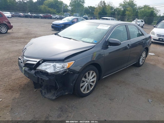 2014 Toyota Camry Xle V6 მანქანა იყიდება აუქციონზე, vin: 4T1BK1FK1EU551972, აუქციონის ნომერი: 45967541