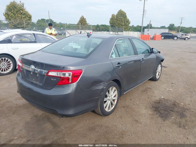 2014 Toyota Camry Xle V6 მანქანა იყიდება აუქციონზე, vin: 4T1BK1FK1EU551972, აუქციონის ნომერი: 45967541