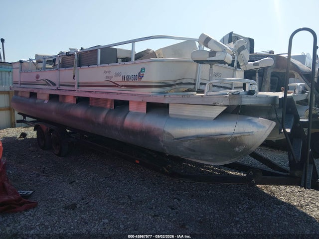 45967577 :رقم المزاد ، BUJ23370K203 vin ، 2003 Suntracker Ph30 Pontoon Boat مزاد بيع