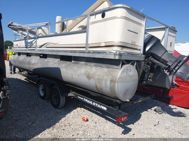 45967577 :رقم المزاد ، BUJ23370K203 vin ، 2003 Suntracker Ph30 Pontoon Boat مزاد بيع