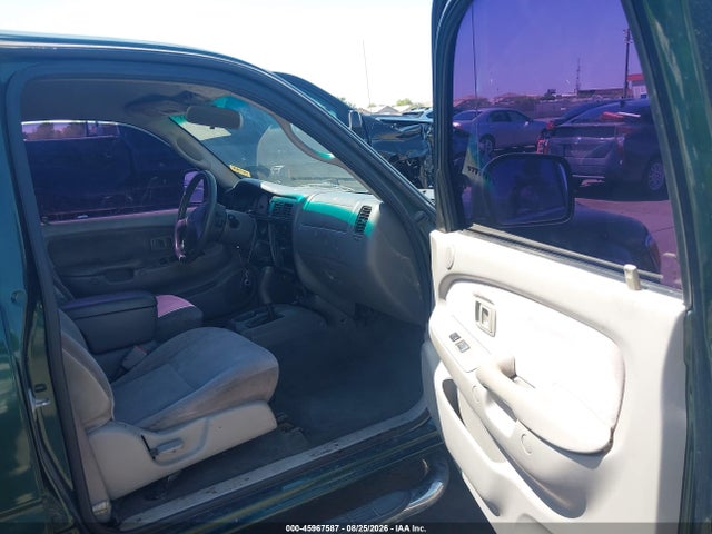 2002 Toyota Tacoma Prerunner მანქანა იყიდება აუქციონზე, vin: 5TEGM92NX2Z095637, აუქციონის ნომერი: 45967587