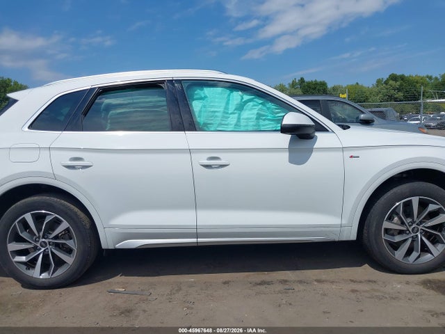 Продаж на аукціоні авто 2023 Audi Q5 Premium Plus 45 Tfsi S Line Quattro, vin: WA1EAAFY1P2114832, номер лоту: 45967648