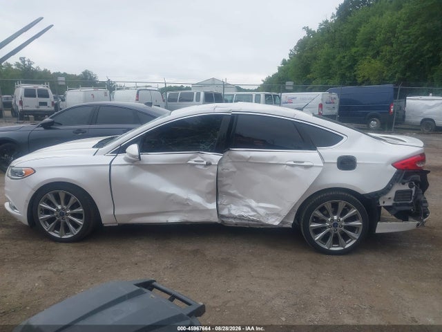 45967664 :رقم المزاد ، 3FA6P0K92HR250391 vin ، 2017 Ford Fusion Platinum مزاد بيع