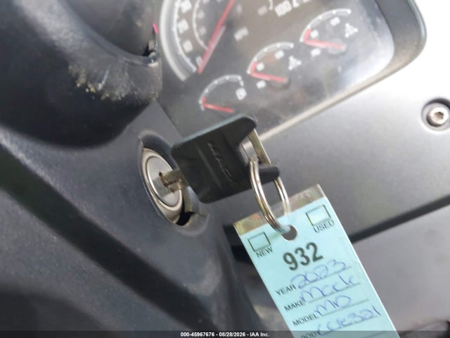 45967676 :رقم المزاد ، 1M2MDBAAXPS008321 vin ، 2023 Mack Md مزاد بيع