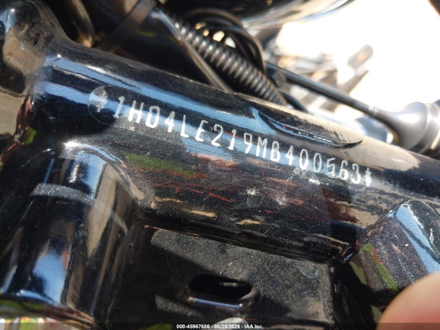 45967686 :رقم المزاد ، 1HD4LE219MB400563 vin ، 2021 Harley-davidson Xl883 N مزاد بيع