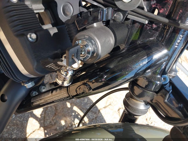 45967686 :رقم المزاد ، 1HD4LE219MB400563 vin ، 2021 Harley-davidson Xl883 N مزاد بيع