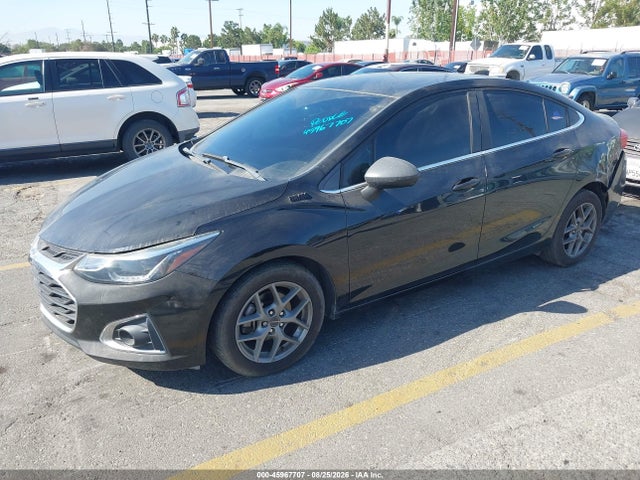 Chevrolet CRUZE LT 2019 1G1BE5SM2K7145941 Image 2
