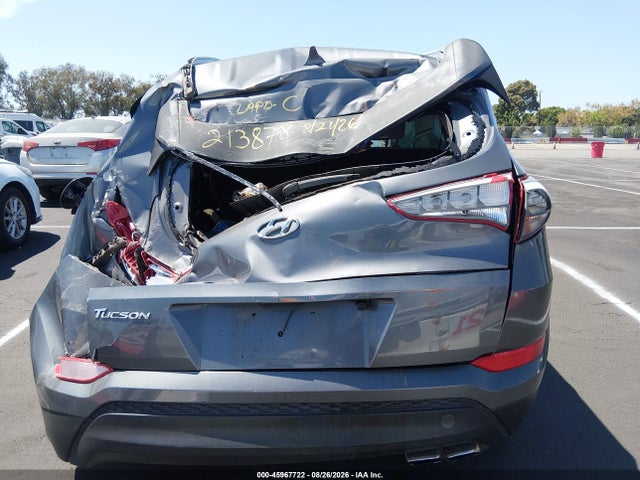KM8J33A40JU672161 Hyundai TUCSON SEL