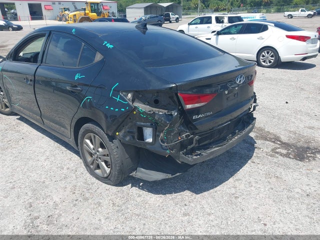Продажа на аукционе авто 2018 Hyundai Elantra Sel, vin: 5NPD84LF2JH354639, номер лота: 45967728