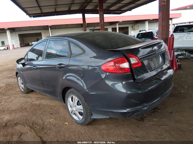 45967737 :رقم المزاد ، 3FADP4AJ4DM176182 vin ، 2013 Ford Fiesta S مزاد بيع