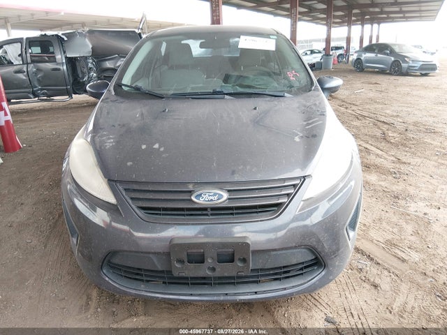 45967737 :رقم المزاد ، 3FADP4AJ4DM176182 vin ، 2013 Ford Fiesta S مزاد بيع