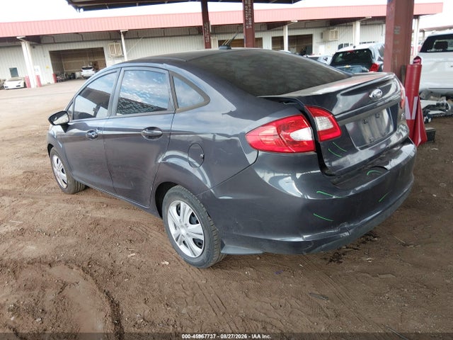 45967737 :رقم المزاد ، 3FADP4AJ4DM176182 vin ، 2013 Ford Fiesta S مزاد بيع