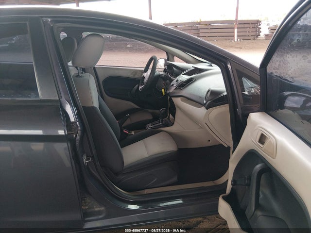 45967737 :رقم المزاد ، 3FADP4AJ4DM176182 vin ، 2013 Ford Fiesta S مزاد بيع