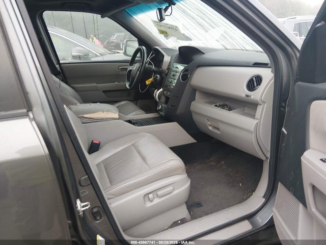 Продажа на аукционе авто 2011 Honda Pilot Touring, vin: 5FNYF4H96BB055102, номер лота: 45967741