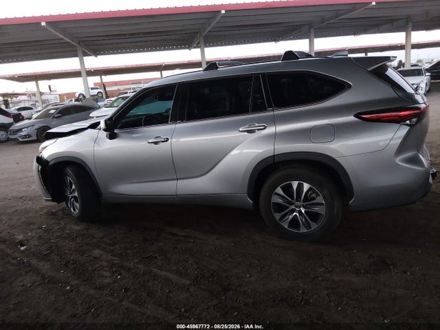 5TDHZRAH6MS090078 Toyota Highlander Xle