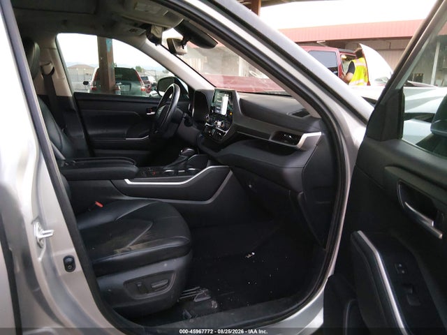 5TDHZRAH6MS090078 Toyota Highlander Xle
