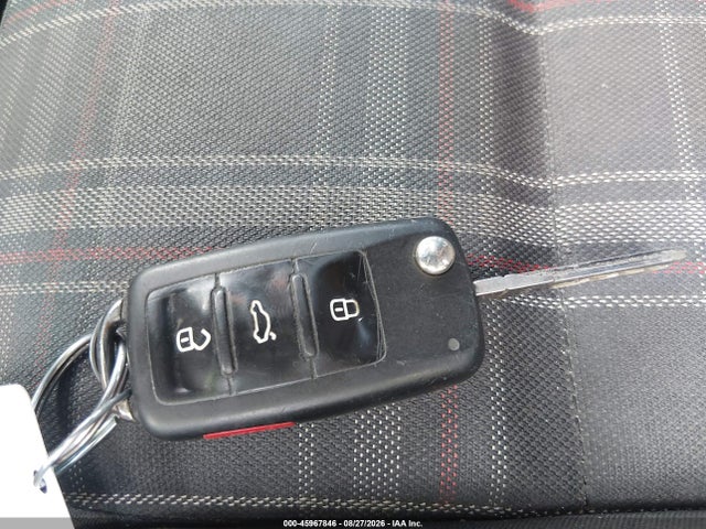 Продажа на аукционе авто 2012 Volkswagen Gti 4-door, vin: WVWGD7AJ5CW291163, номер лота: 45967846