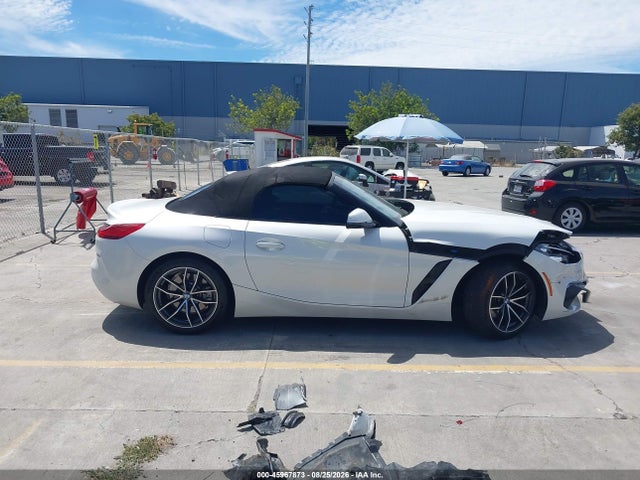 2022 Bmw Z4 Sdrive30i მანქანა იყიდება აუქციონზე, vin: WBAHF3C0XNWX42325, აუქციონის ნომერი: 45967873