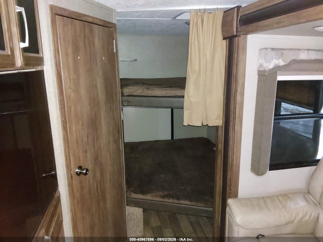 Auction sale of the 2018 Keystone Rv Other, vin: 4YDT29B2XJC502196, lot number: 45967896