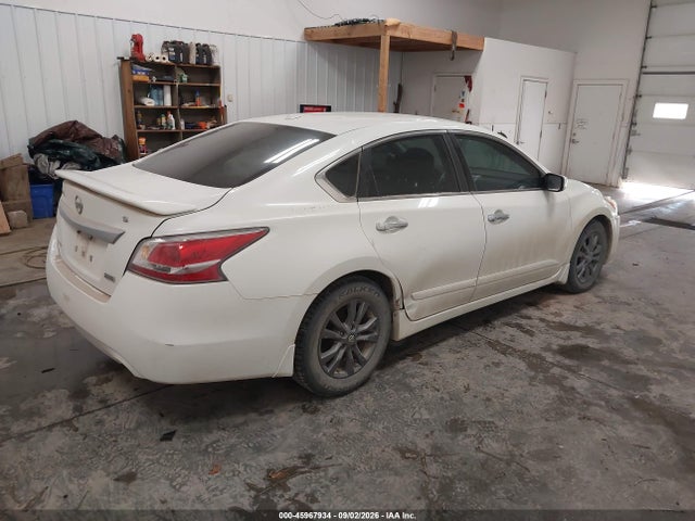 Продажа на аукционе авто 2015 Nissan Altima 2.5 S, vin: 1N4AL3AP3FN918819, номер лота: 45967934