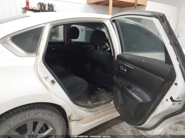 Продажа на аукционе авто 2015 Nissan Altima 2.5 S, vin: 1N4AL3AP3FN918819, номер лота: 45967934