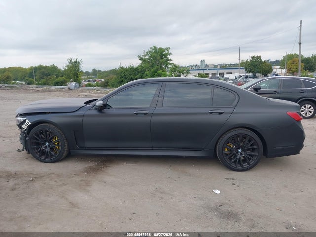 BMW 750 I Xdrive 2022 WBA7U2C07NCH45036 Image 13