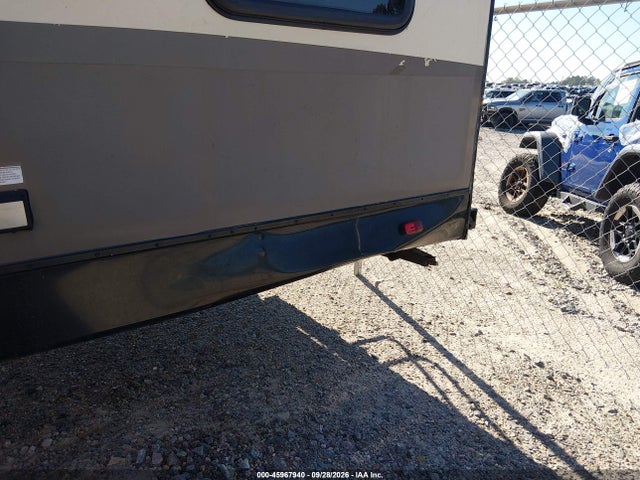 45967940 :رقم المزاد ، 4X4TSVE27GL027598 vin ، 2016 Forest River Surveyor مزاد بيع