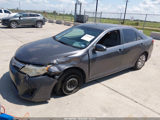 Toyota CAMRY LE 2014 4T1BF1FK7EU422946 Image 2