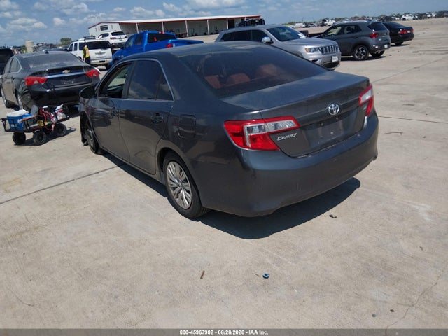 Toyota CAMRY LE 2014 4T1BF1FK7EU422946 Image 3