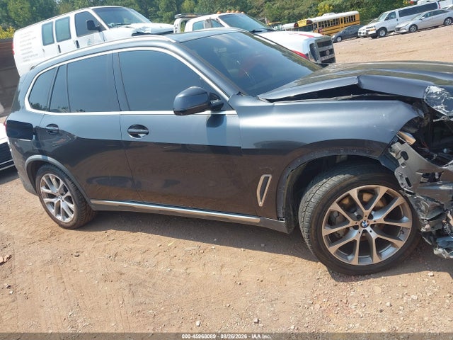 45968089 :رقم المزاد ، 5UXCR4C09M9H48061 vin ، 2021 Bmw X5 Sdrive40i مزاد بيع
