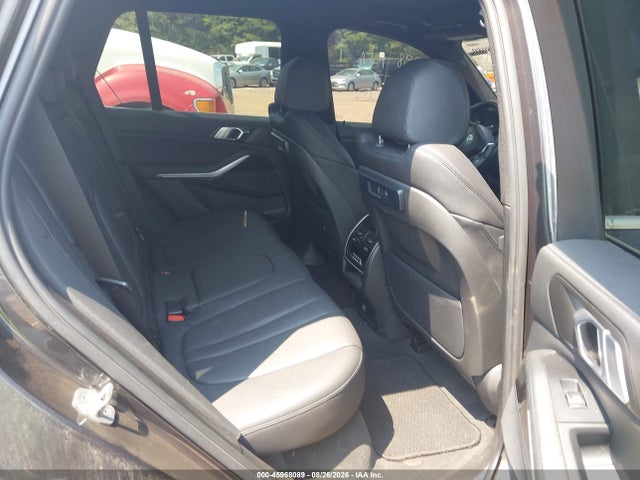 45968089 :رقم المزاد ، 5UXCR4C09M9H48061 vin ، 2021 Bmw X5 Sdrive40i مزاد بيع