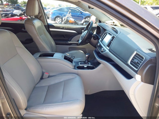 Aukcja sprzedaży 2016 Toyota Highlander Xle V6, vin: 5TDJKRFH8GS230568, numer aukcji: 45968095