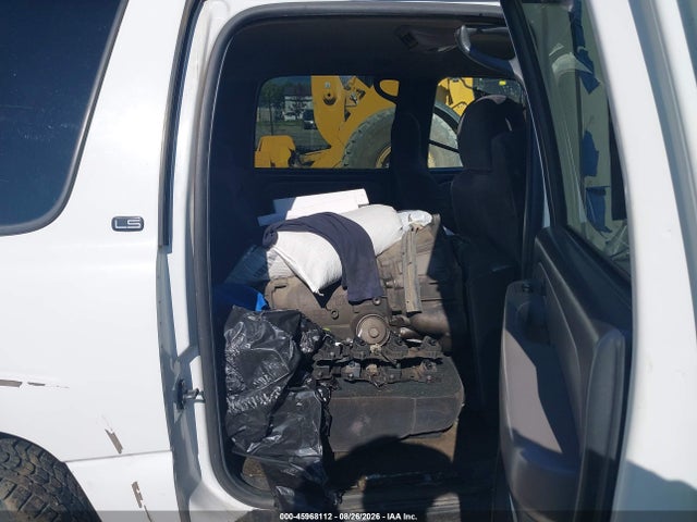 45968112 :رقم المزاد ، 1GNFK16Z62J127999 vin ، 2002 Chevrolet Suburban 1500 Ls مزاد بيع