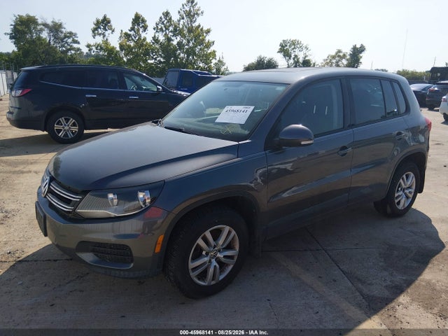 2012 Volkswagen Tiguan Le მანქანა იყიდება აუქციონზე, vin: WVGAV7AX5CW004939, აუქციონის ნომერი: 45968141