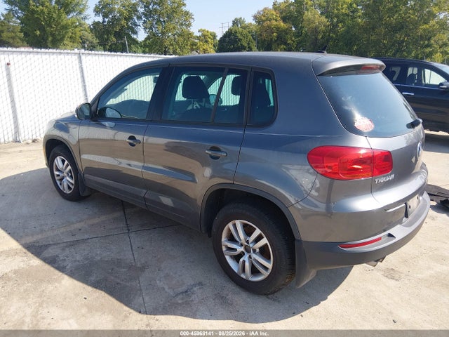 2012 Volkswagen Tiguan Le მანქანა იყიდება აუქციონზე, vin: WVGAV7AX5CW004939, აუქციონის ნომერი: 45968141
