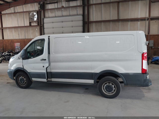 45968220 :رقم المزاد ، 1FTNR1YV5FKA69376 vin ، 2015 Ford Transit-250 مزاد بيع